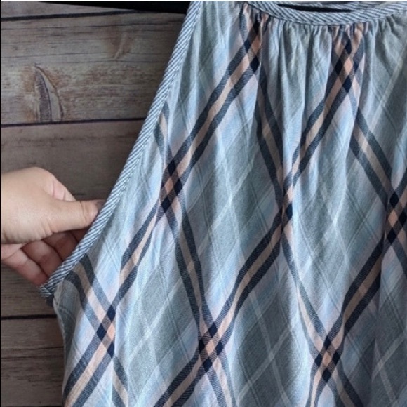 📌 Bella Dahl Gray Sleeveless Halter Top - Picture 2 of 4